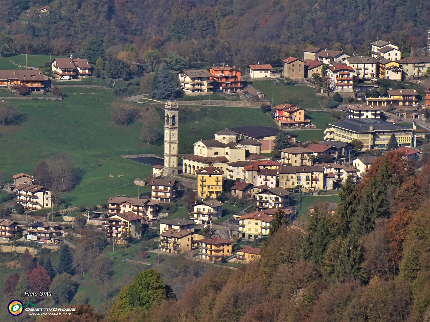 62 Zoom su Ascensione in Val Serina .JPG